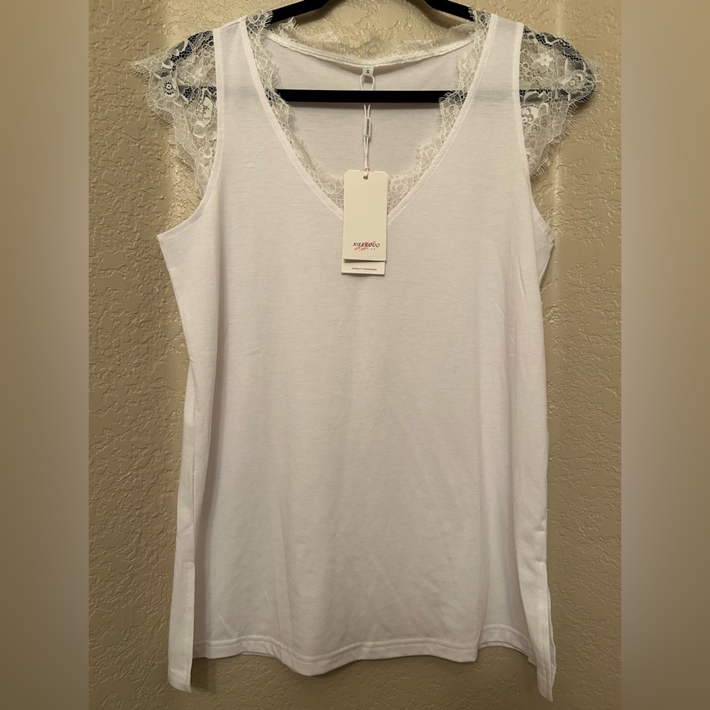 Xieerduo NWT White Lacey Tank Top, Size Small